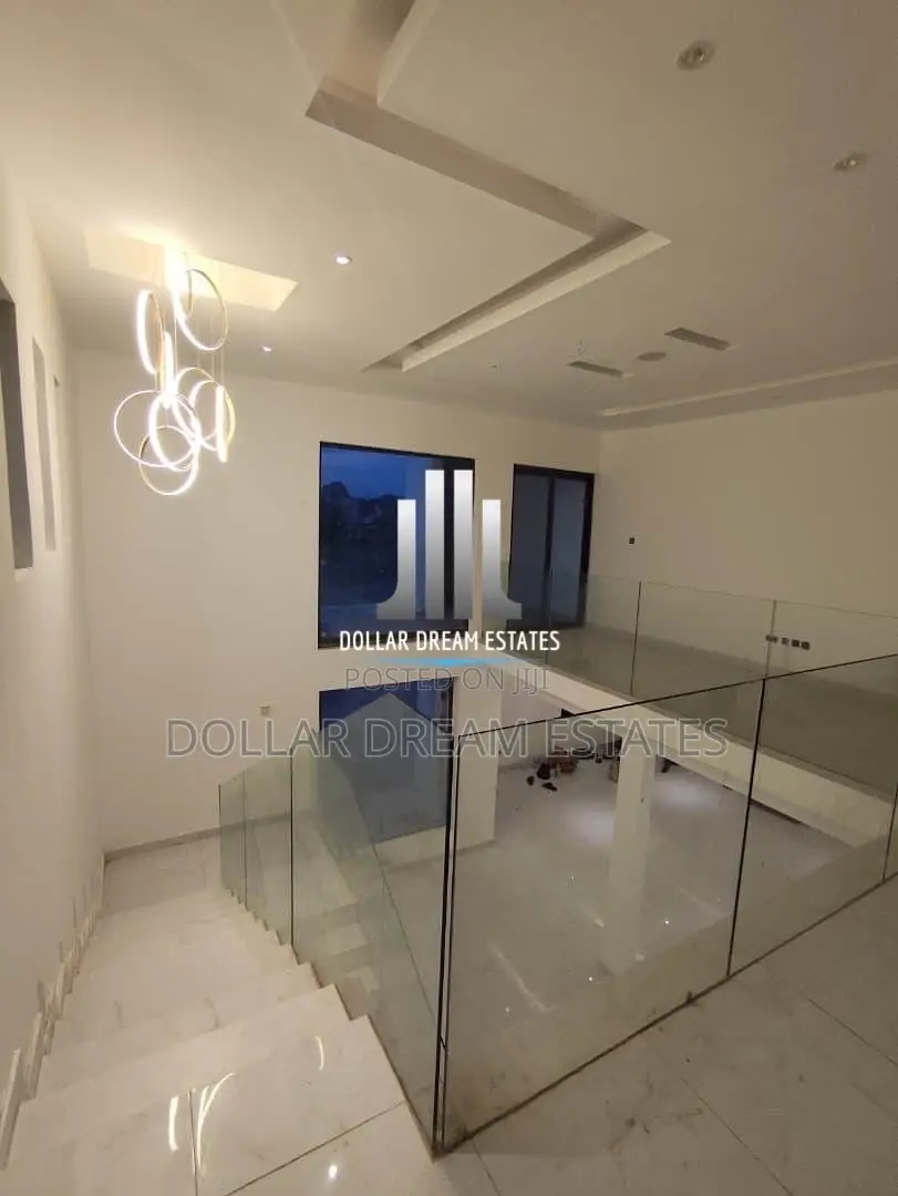 5bdrm House in East Legon for sale