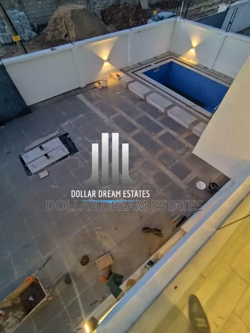 5bdrm House in East Legon for sale