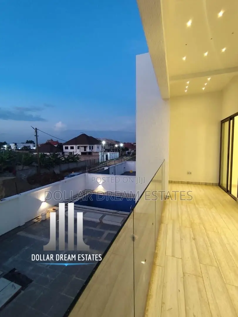 5bdrm House in East Legon for sale
