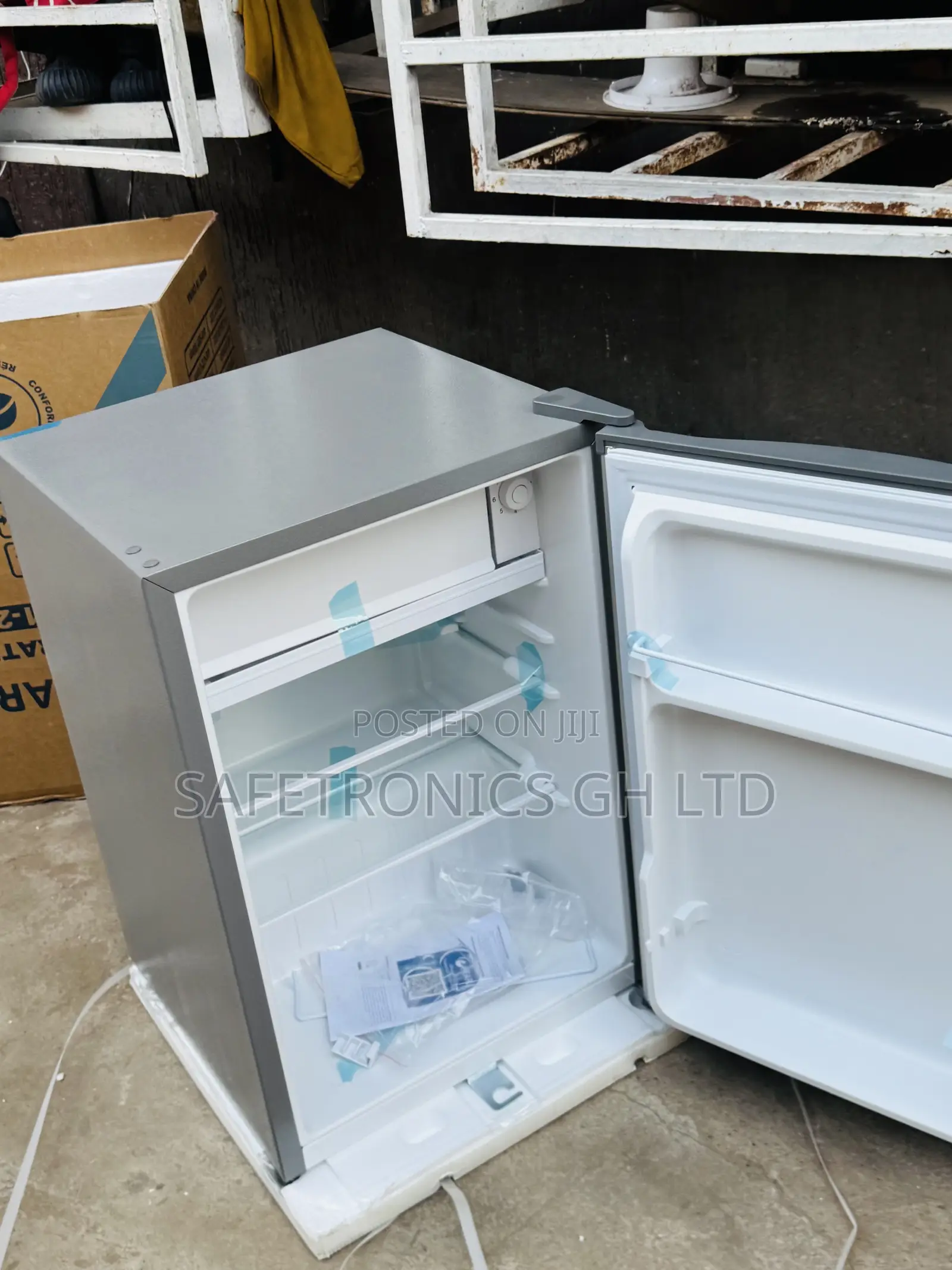 Shop Premium ~ New Pf-091-2b Singledoor (Grey) Topfreezer 72l Pearl