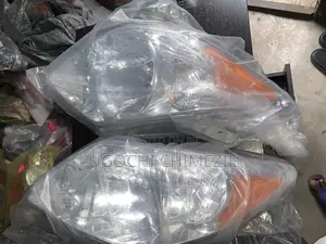 Toyota Vibe 2003/2004/2005/2006/2007/2008 Brand New Headlights Pair