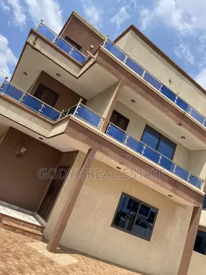 4bdrm Maisonette in Godys, Oyarifa for sale