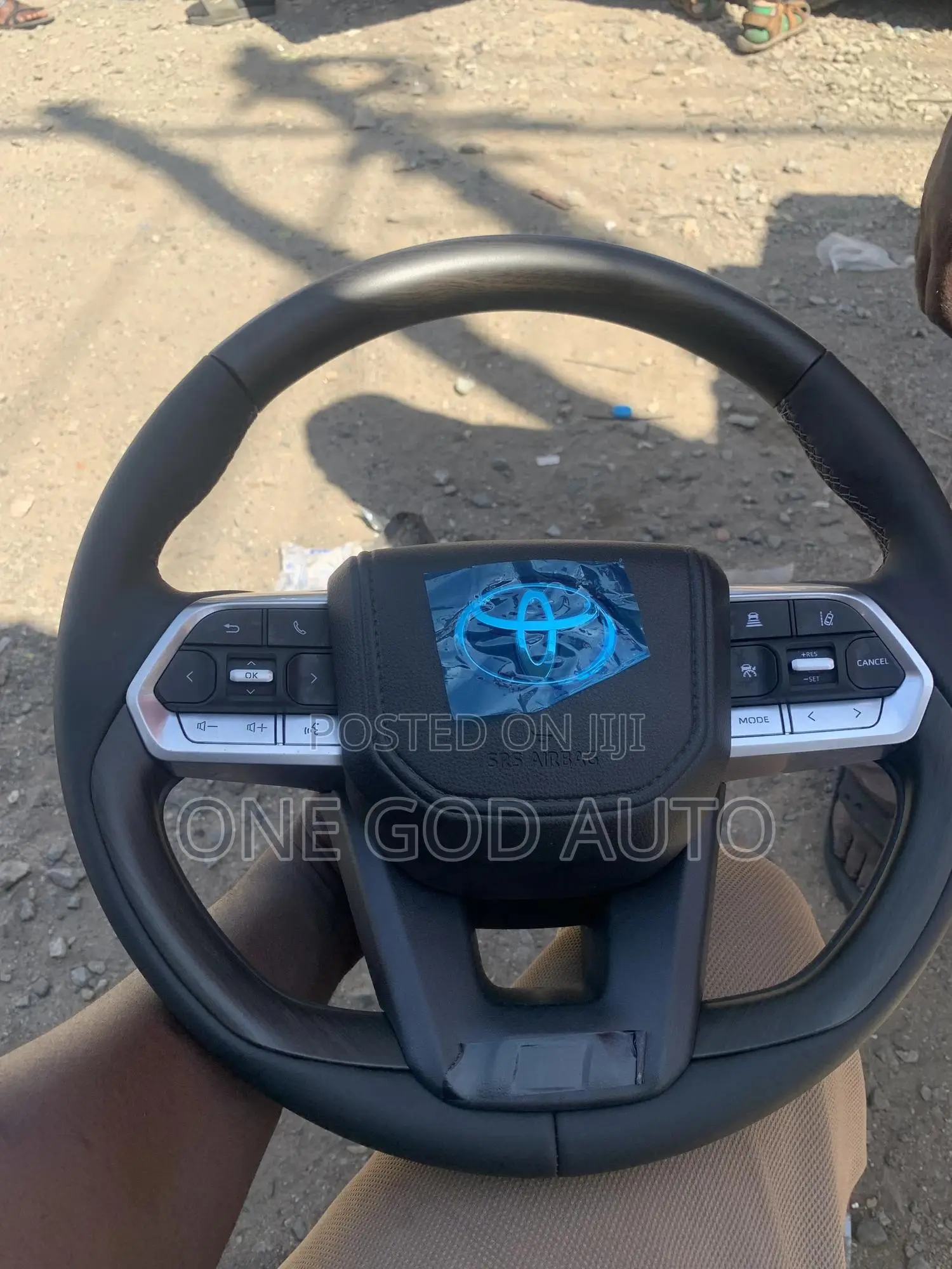 Toyota Land Cruiser Specs Steering Wheel. 2016,2017,2018,2019,2020
