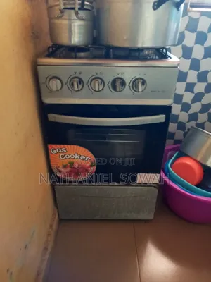 Gas Cooker With Oven