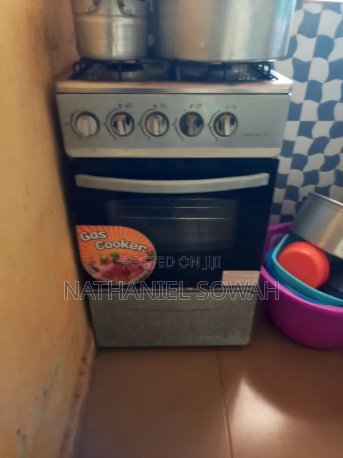 Gas Cooker With Oven