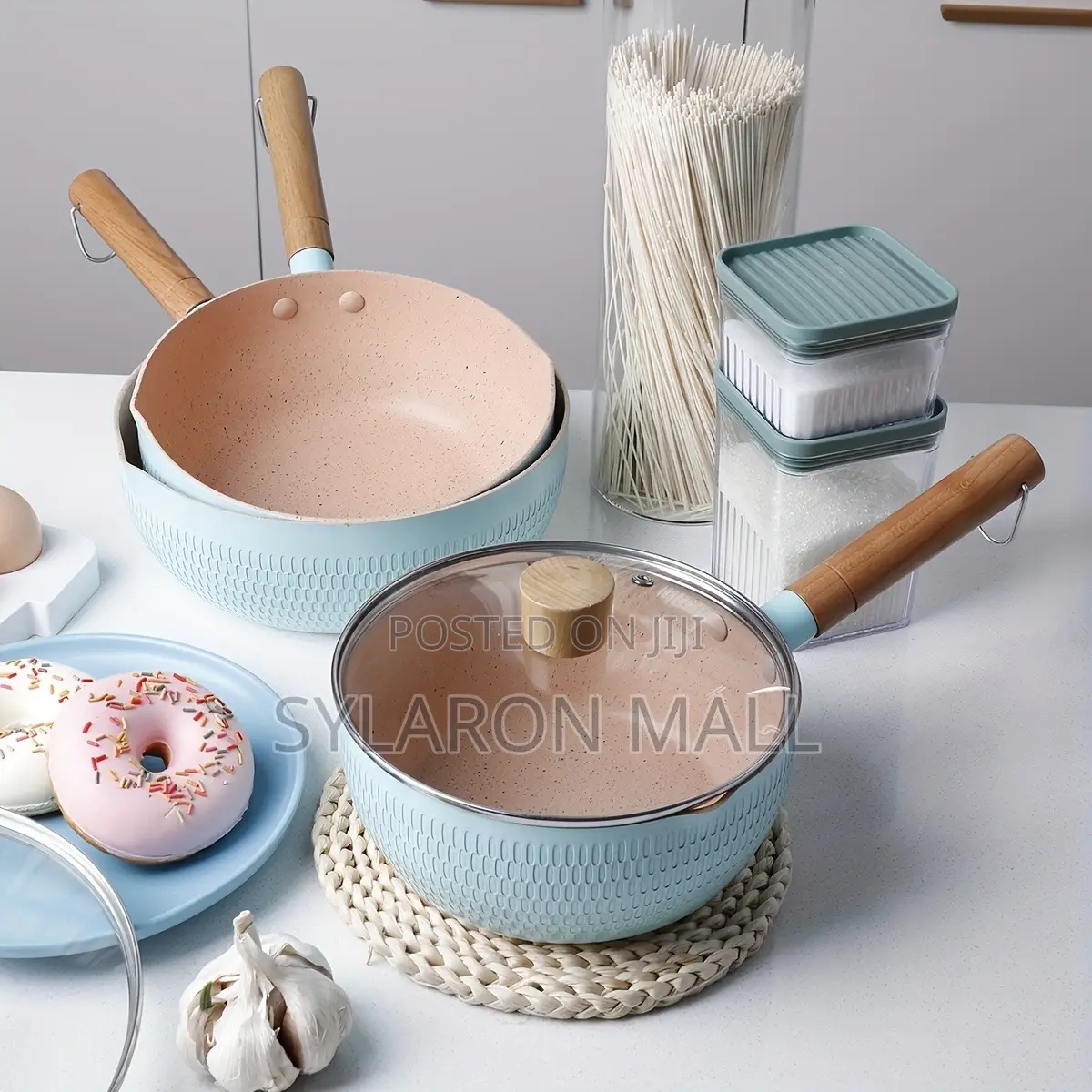 Non-Stick Banku Pot With Wooden Handle Glass Lid