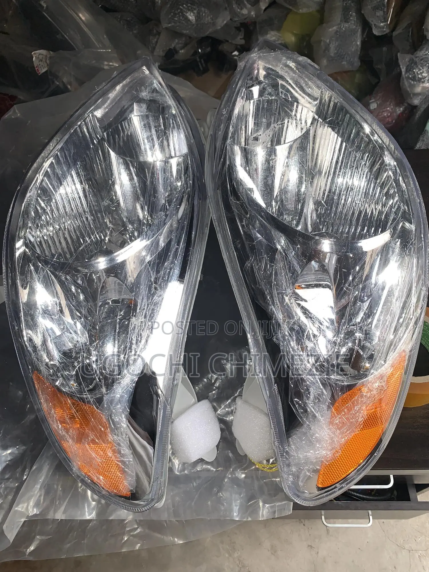 Toyota Matrix 2003-2008 Headlight Brand New