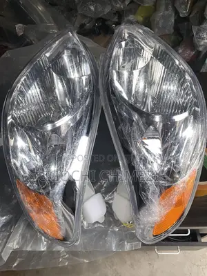 Toyota Matrix 2003-2008 Headlight Brand New