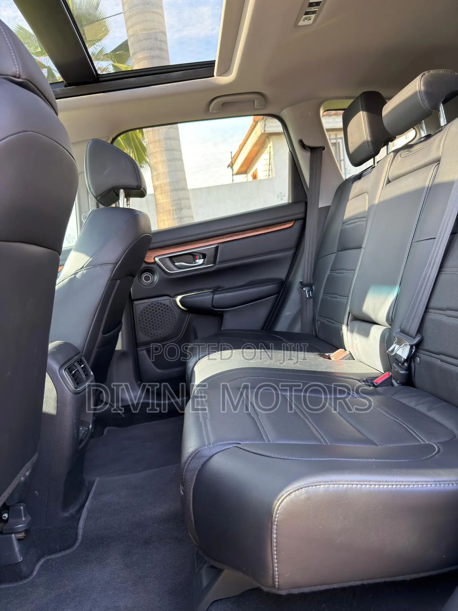 Honda CR-V Touring AWD 2018 Gray