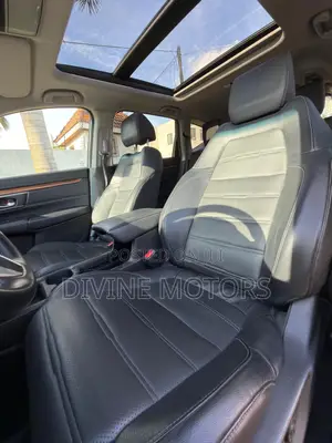 Honda CR-V Touring AWD 2018 Gray