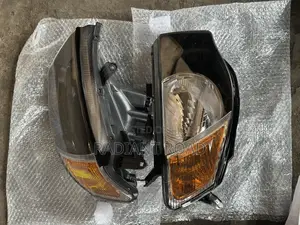 L200 2005 Headlight