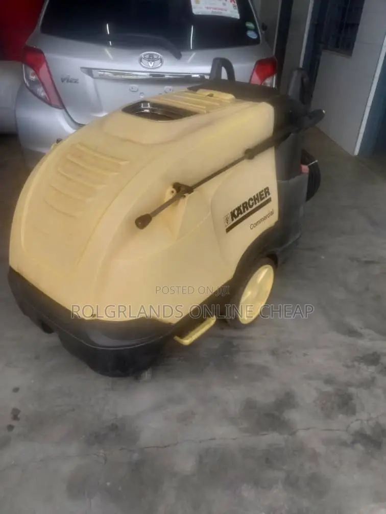 Karcher Hot and Cold High Presure Wash 200 Bar - HDS 10/24