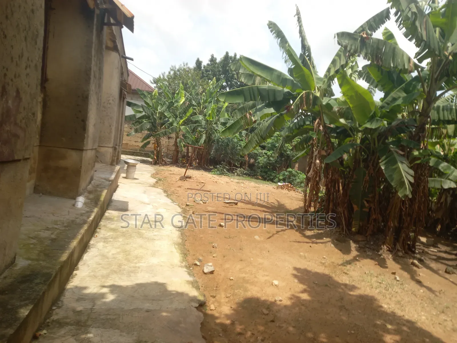 7bdrm House in Buokrom Estate, Kumasi Metropolitan for sale