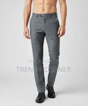 Tommy Hilfiger Relaxed Tapered Chino Pants