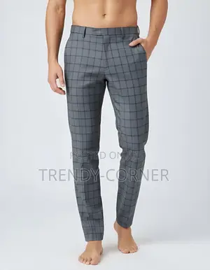 Tommy Hilfiger Relaxed Tapered Chino Pants