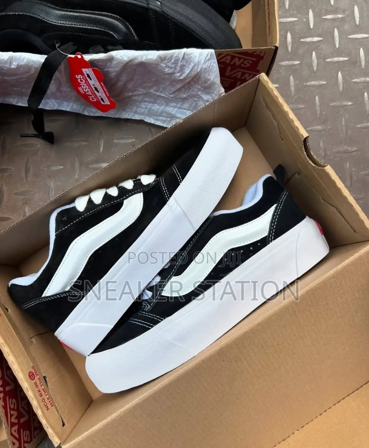 Knu Skool Vans Black/White High Sole