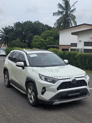 Toyota RAV4 Limited FWD 2020 White
