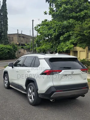 Toyota RAV4 Limited FWD 2020 White