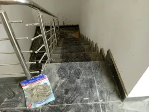 Tiles Master (Ghc 45 Per Sqm) (Ghc 450 Per Day @ 16msq)