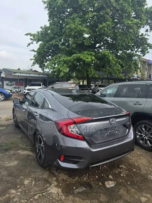 Honda Civic Touring 4dr Sedan (1.5L 4cyl) 2017 Gray