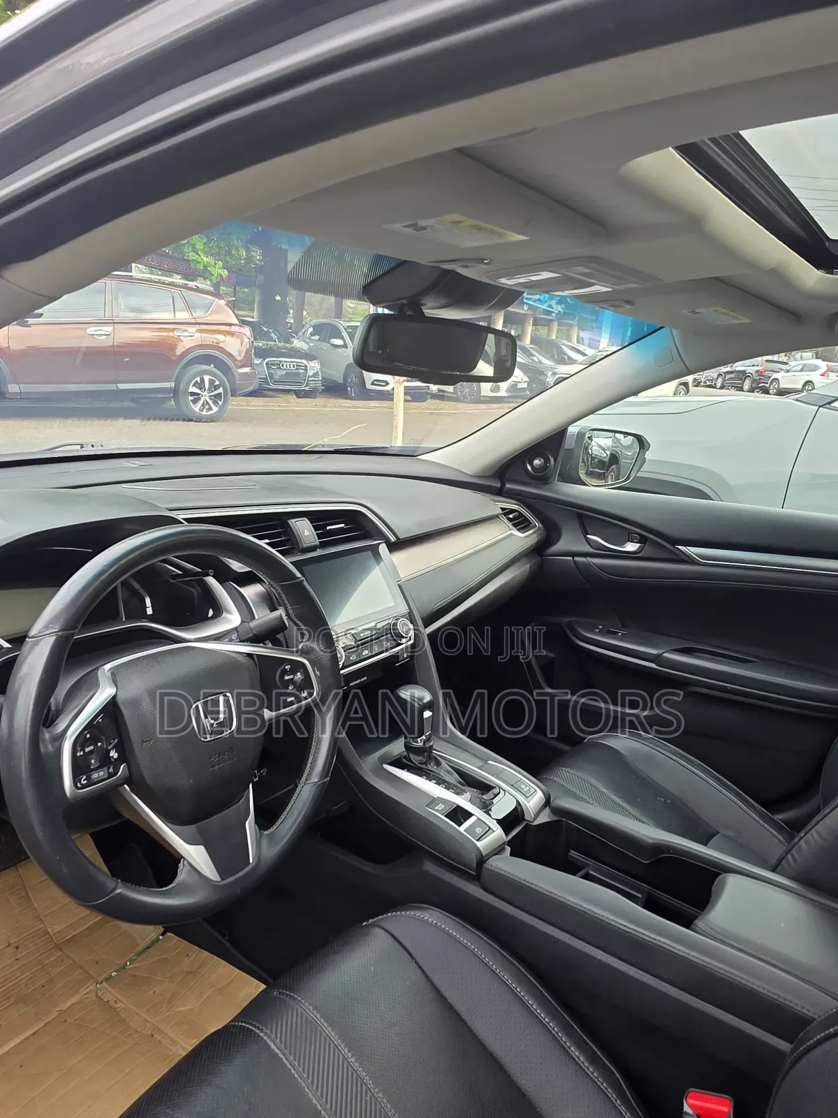 Honda Civic Touring 4dr Sedan (1.5L 4cyl) 2017 Gray