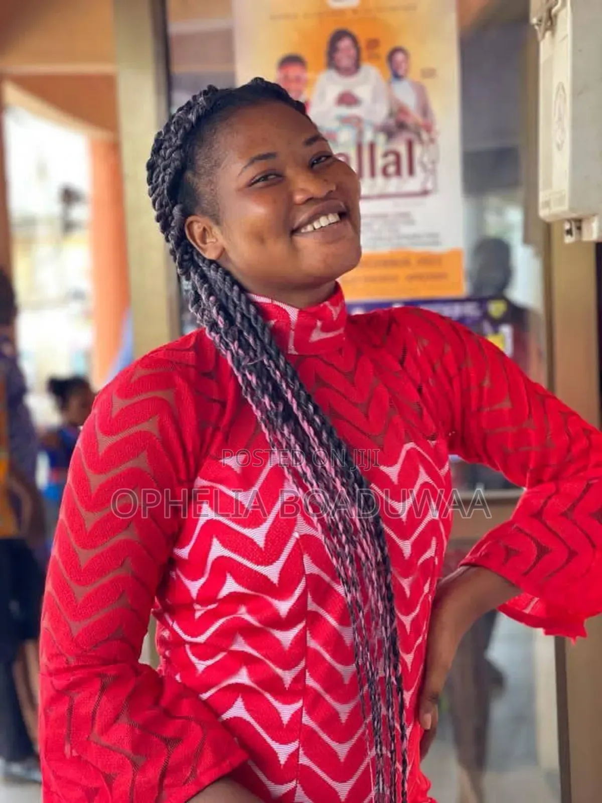 Bar Attentant Waitress, Receptionist And House Keeping