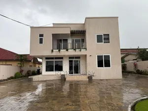 3bdrm Duplex in Dr Roko, East Legon for rent