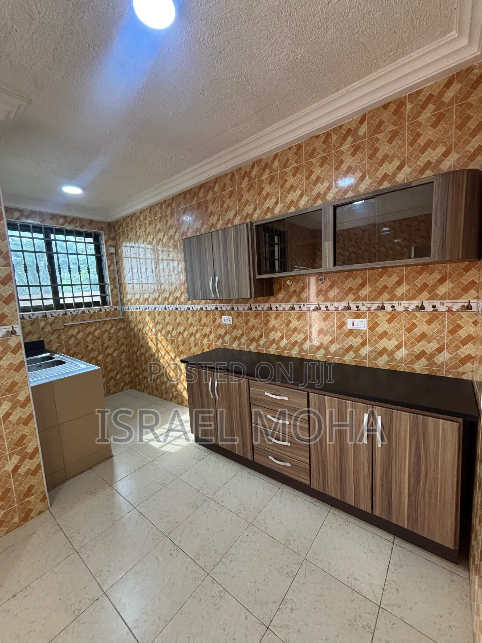 2bdrm Apartment in Lakeside Estate for rent