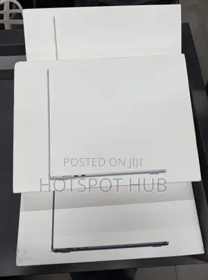 New Laptop Apple MacBook Air 16GB Apple M4 SSD 256GB