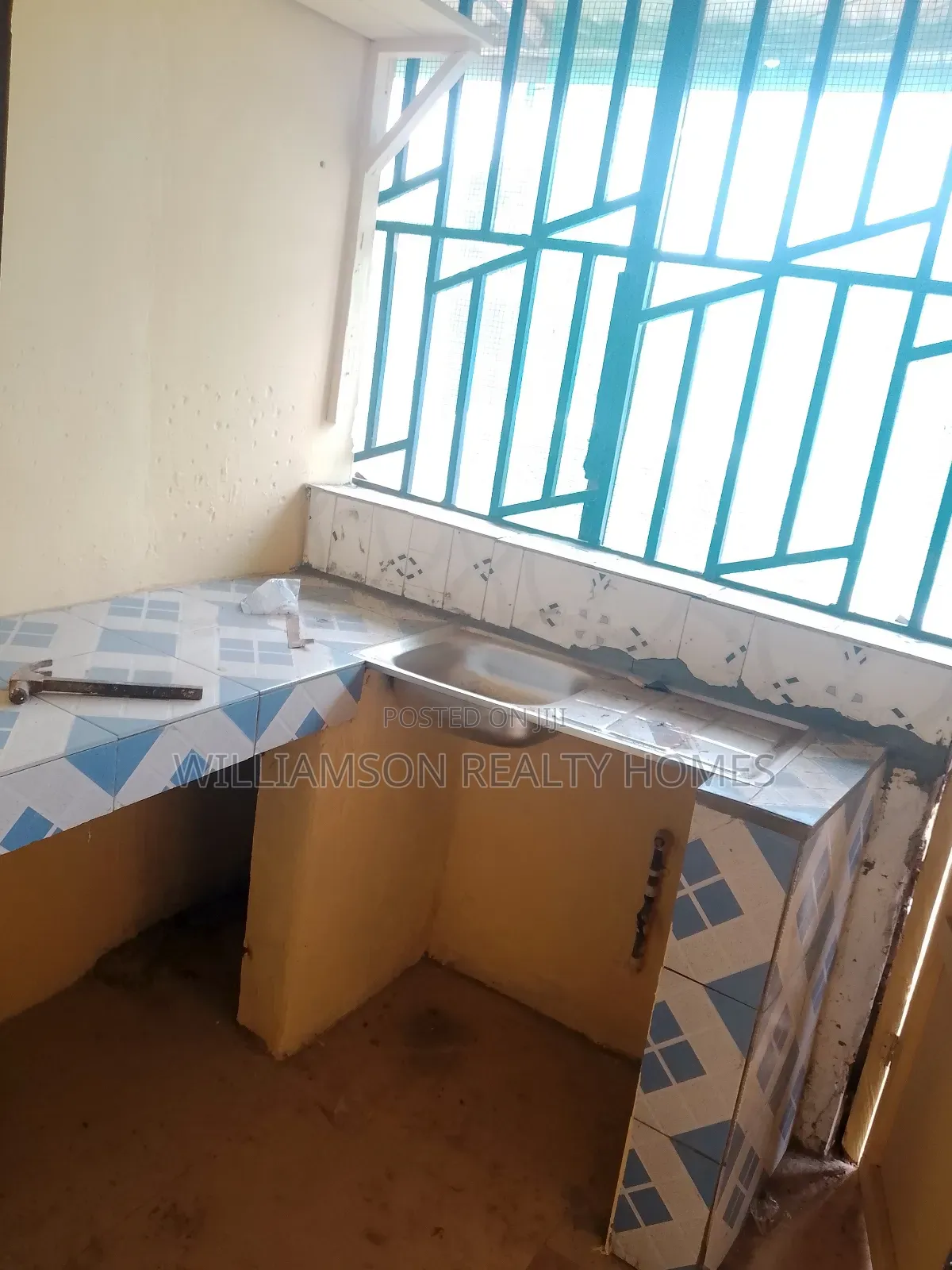 1bdrm Apartment in Community 18 Area, Spintex for rent