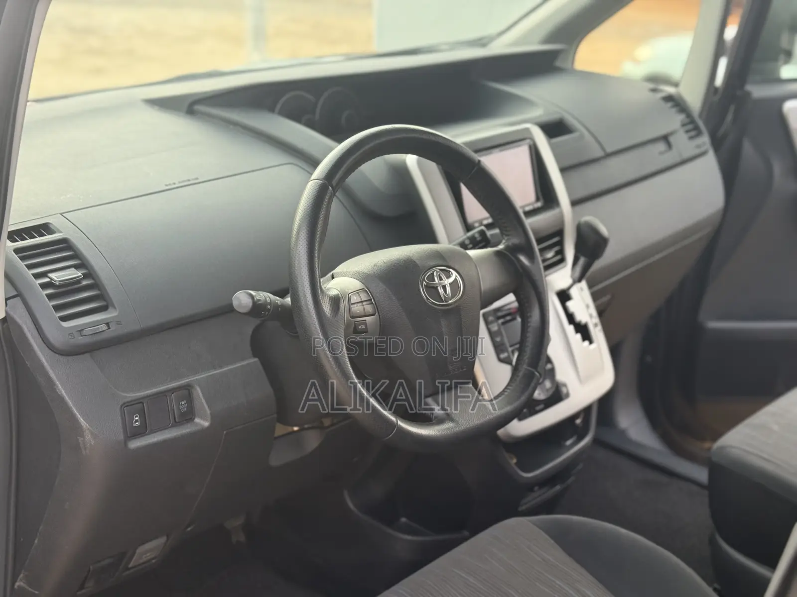 Toyota Voxy 2012 Black