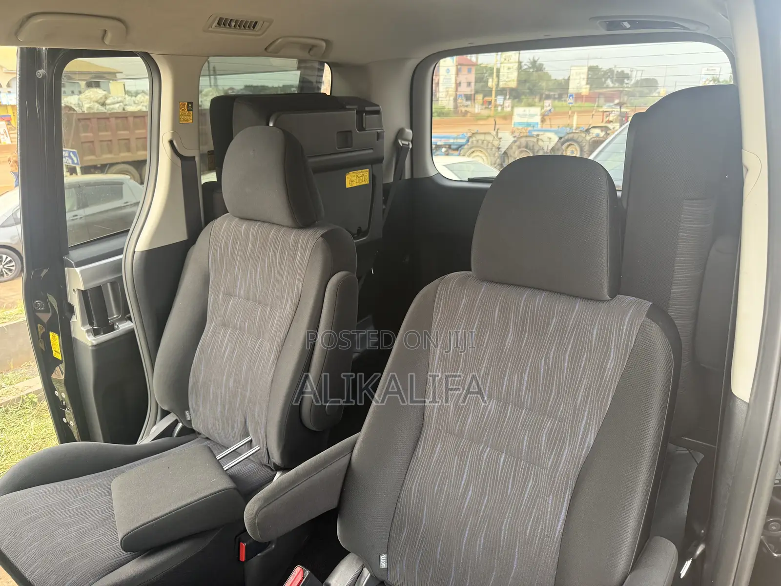 Toyota Voxy 2012 Black