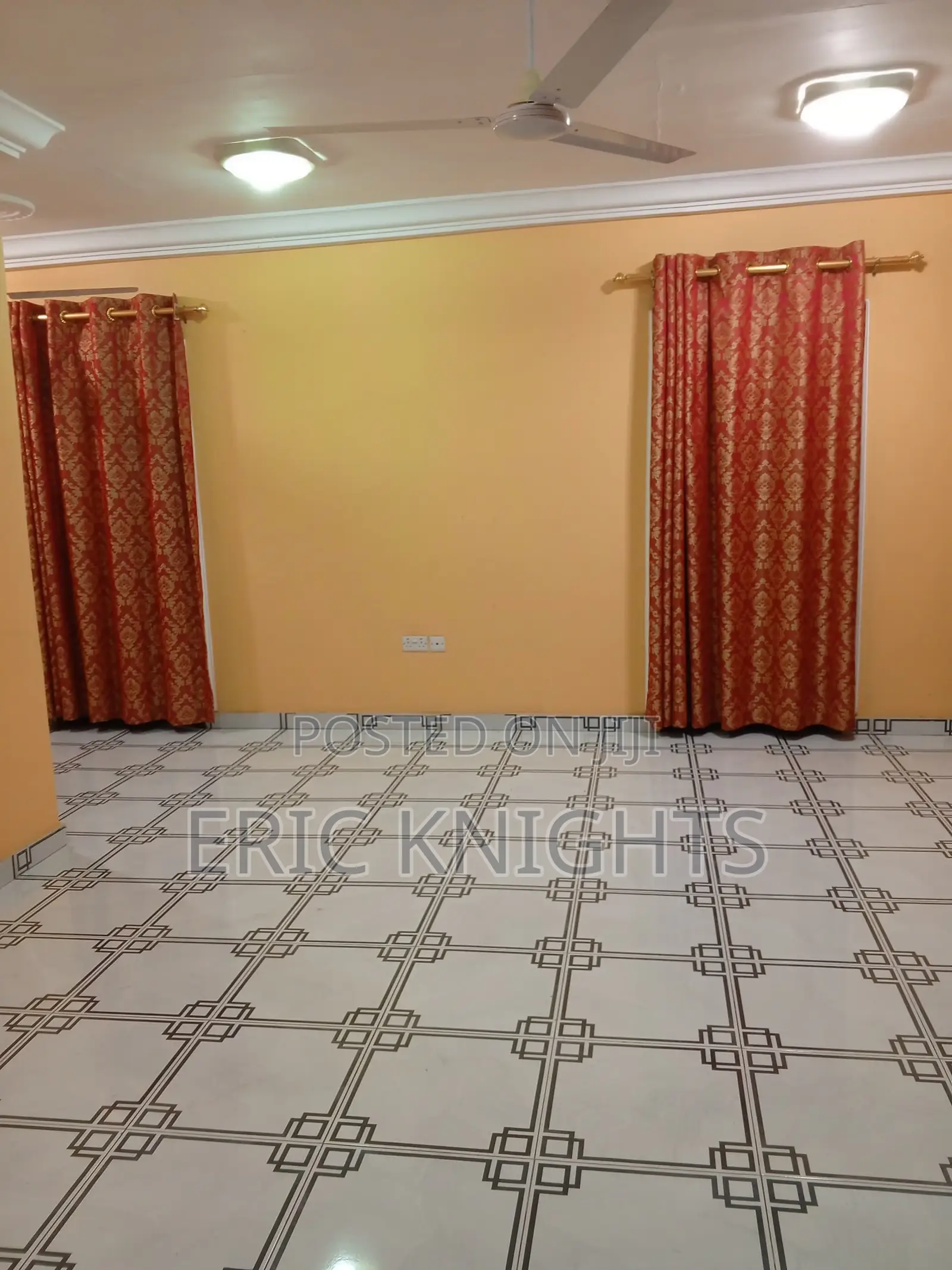 2bdrm Apartment in Salisbury Courts, School Junction for rent