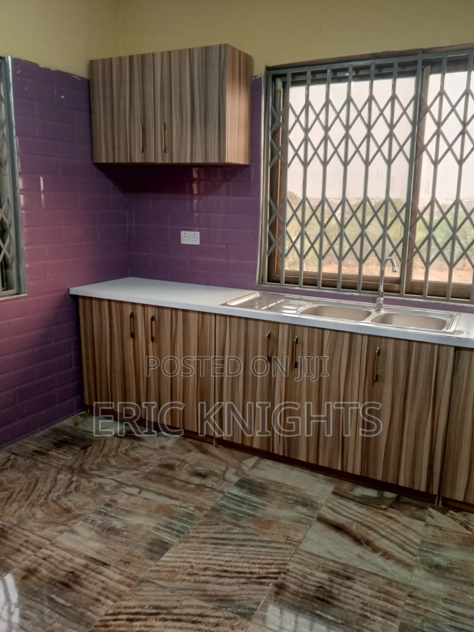 2bdrm Apartment in Salisbury Courts, School Junction for rent
