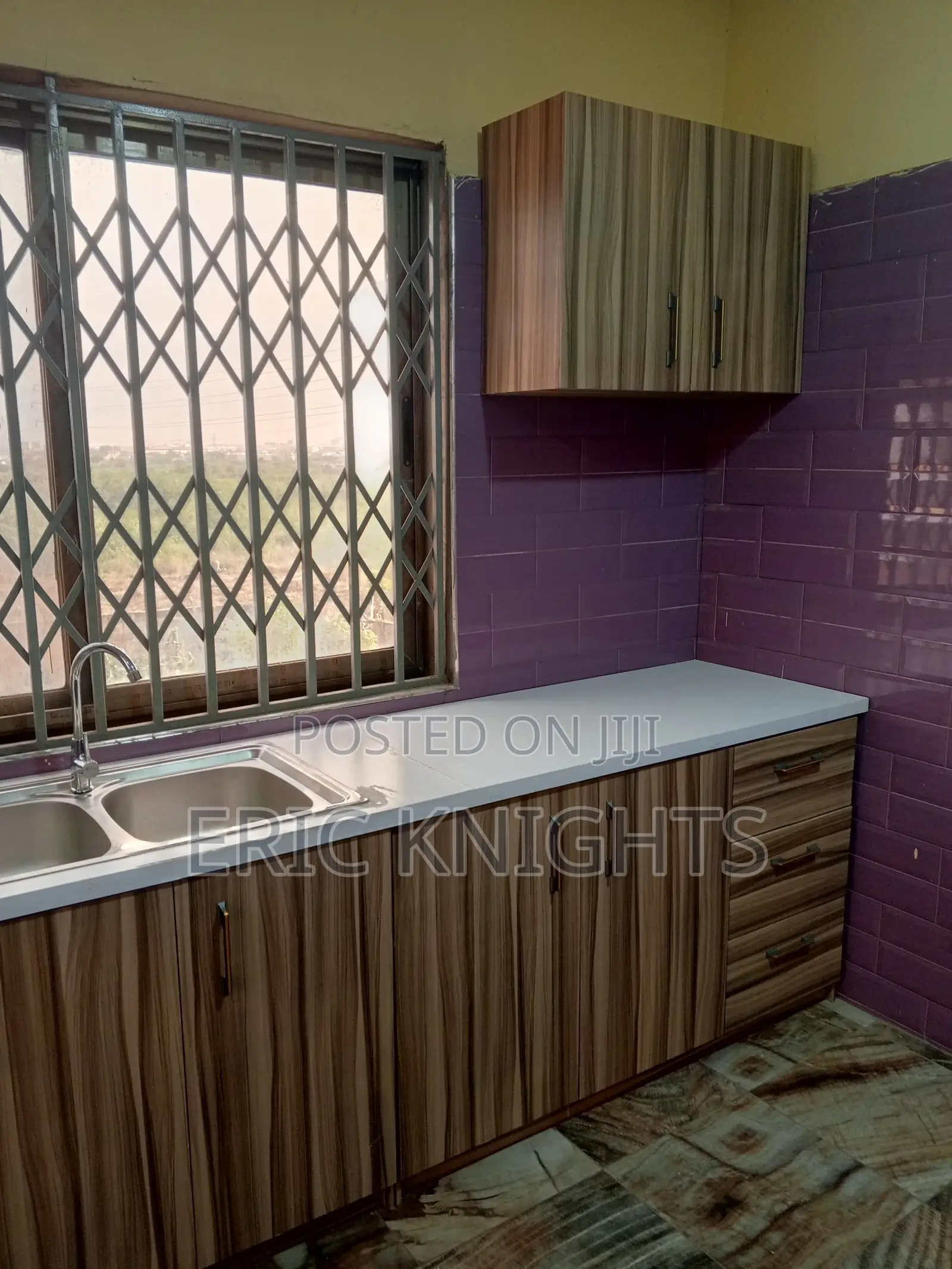 2bdrm Apartment in Salisbury Courts, School Junction for rent