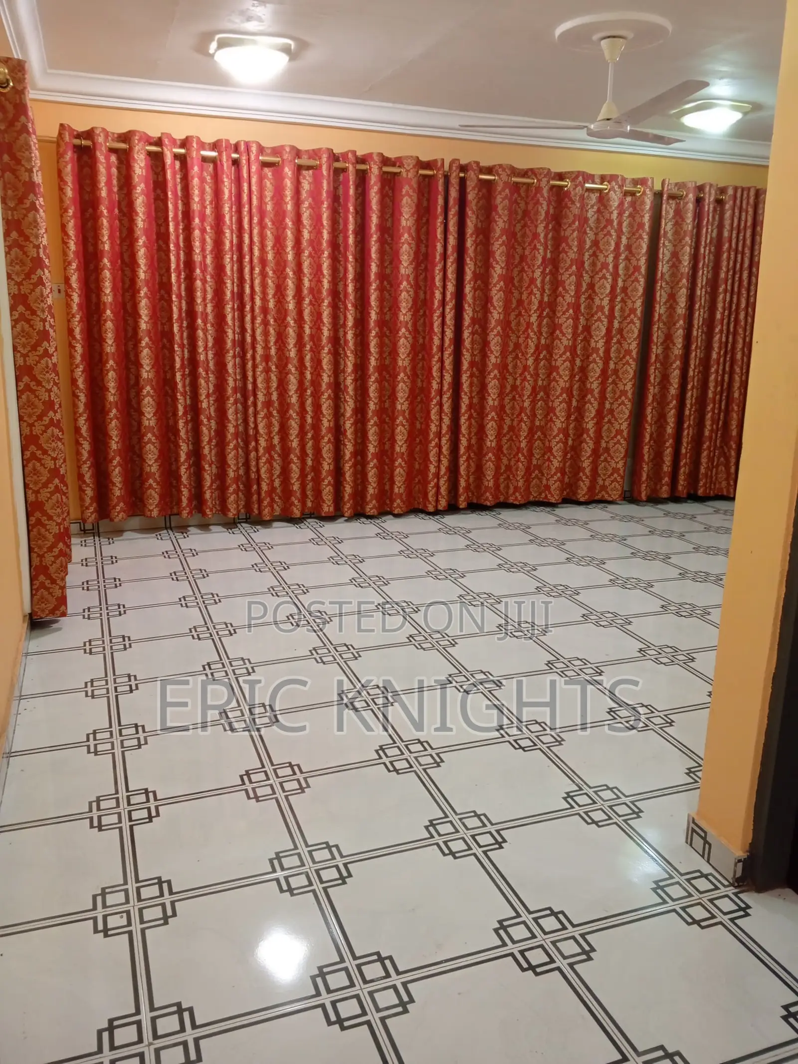 2bdrm Apartment in Salisbury Courts, School Junction for rent