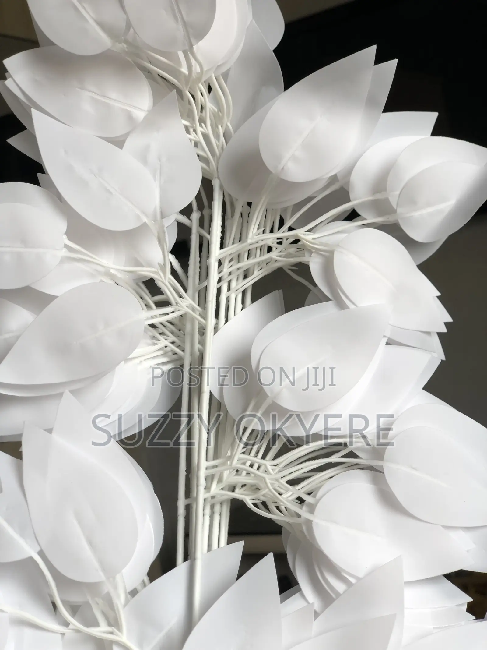 Décor Flowers and Ladies Items