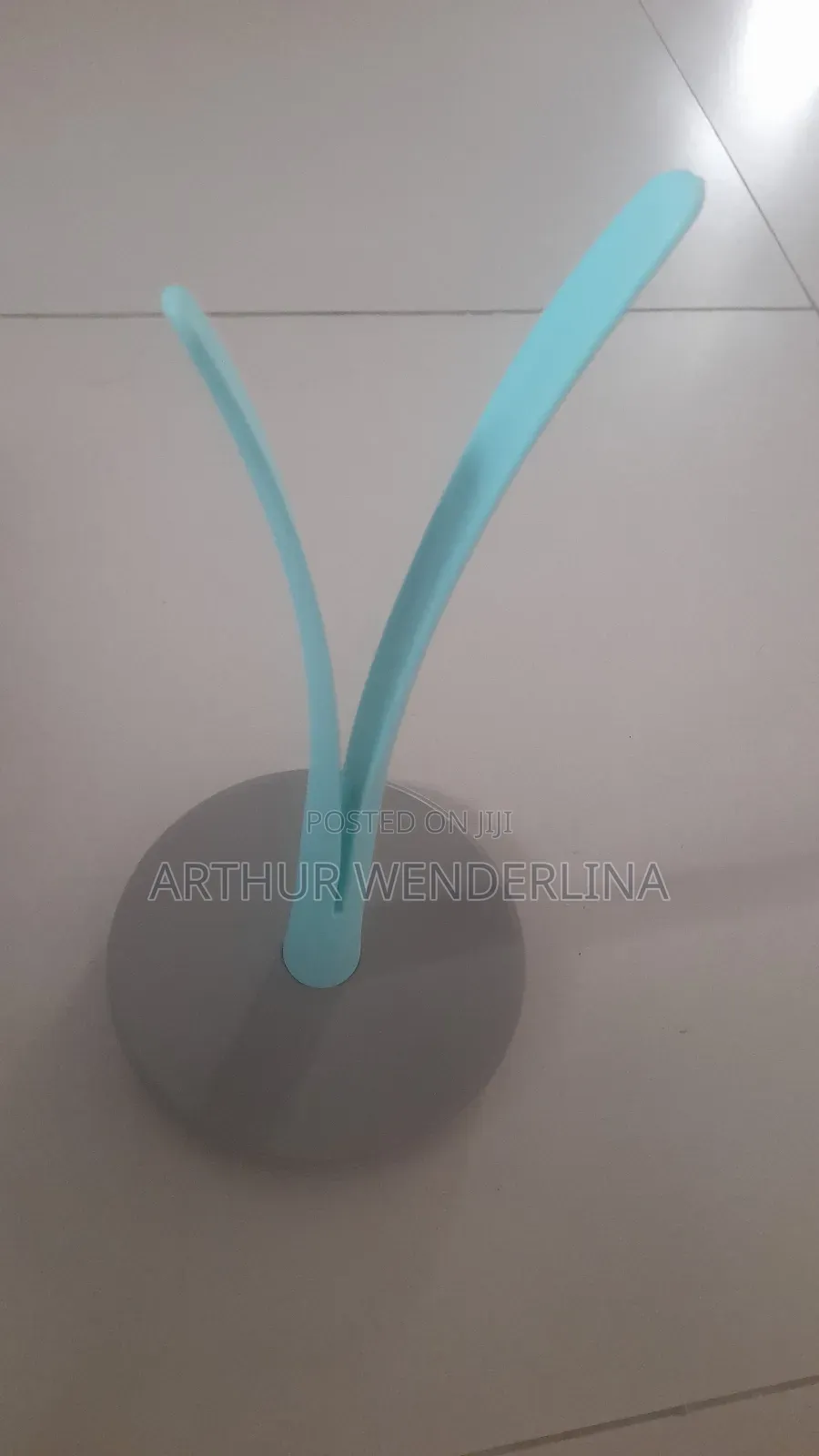 Vertical Towel Paper Holder for Tissue