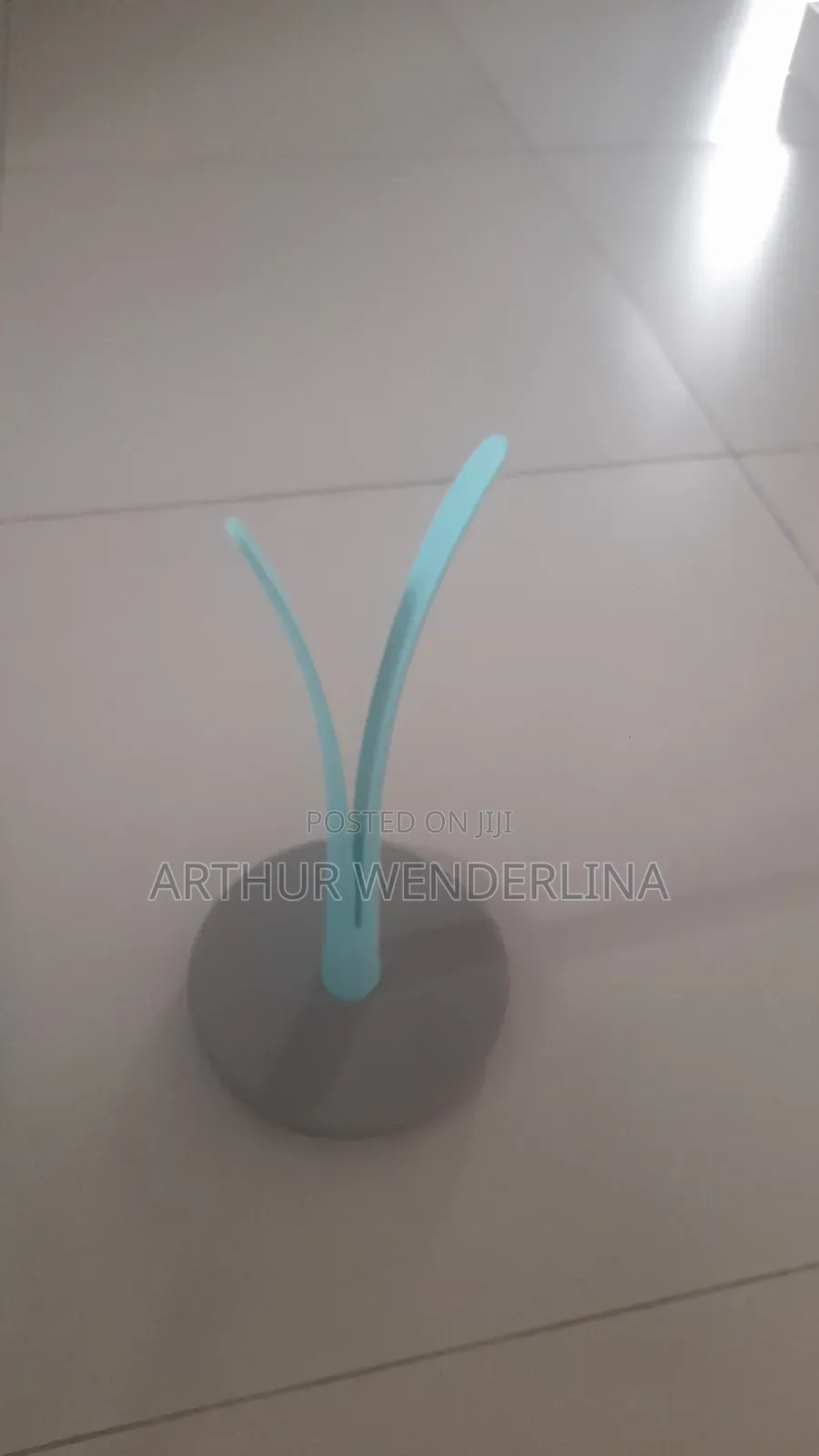 Vertical Towel Paper Holder for Tissue