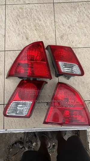 Honda Civic Taillight ,2001,2002,2003,2004,2005,2006,2007