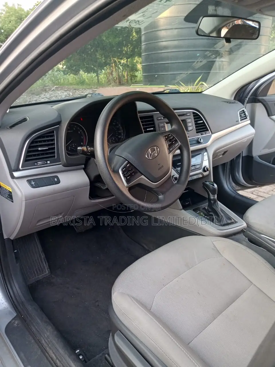 Hyundai Elantra SE Sedan FWD (2.0L 4cyl 6M) 2017 Silver