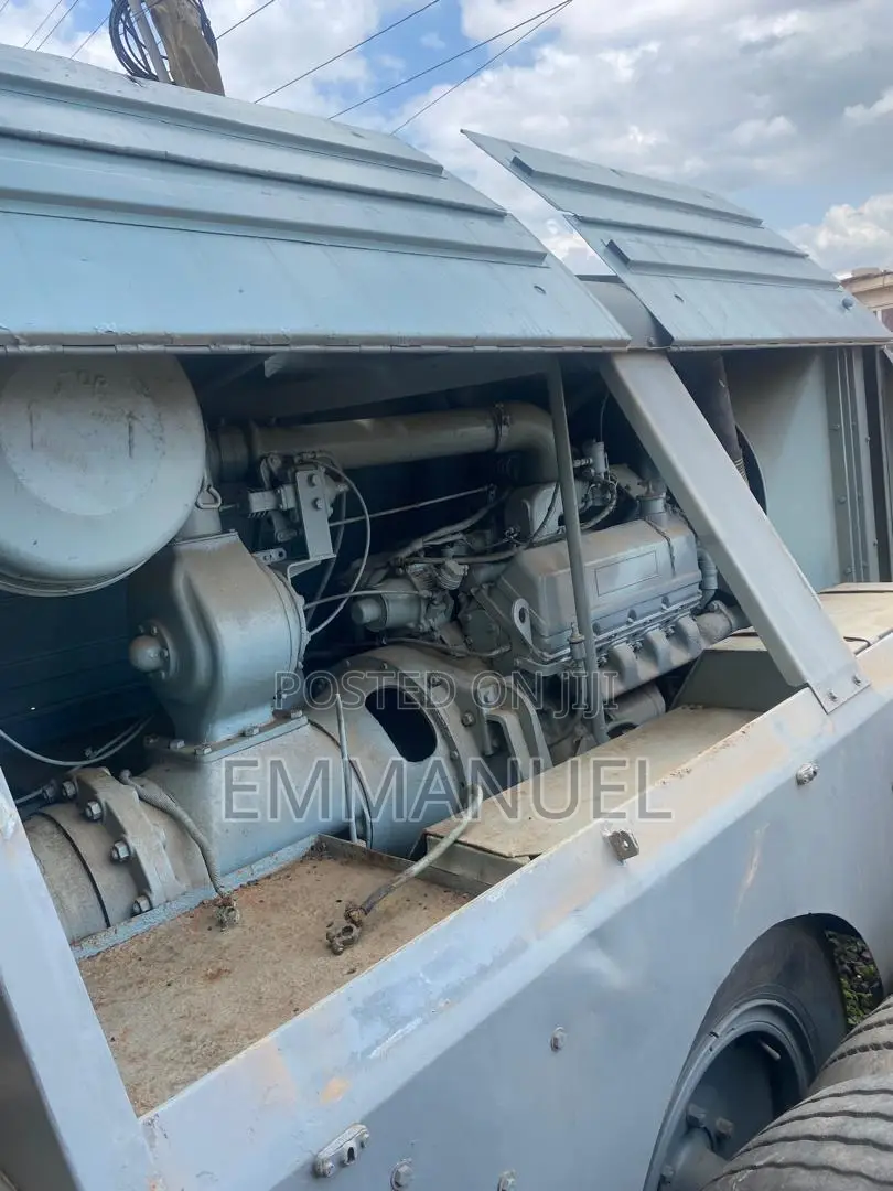 Mobile Air Compressor