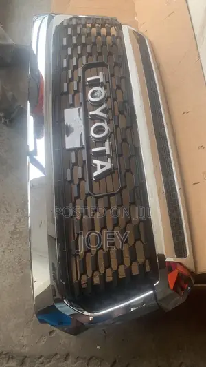 Tundra 2014 to 2019 Top Grille