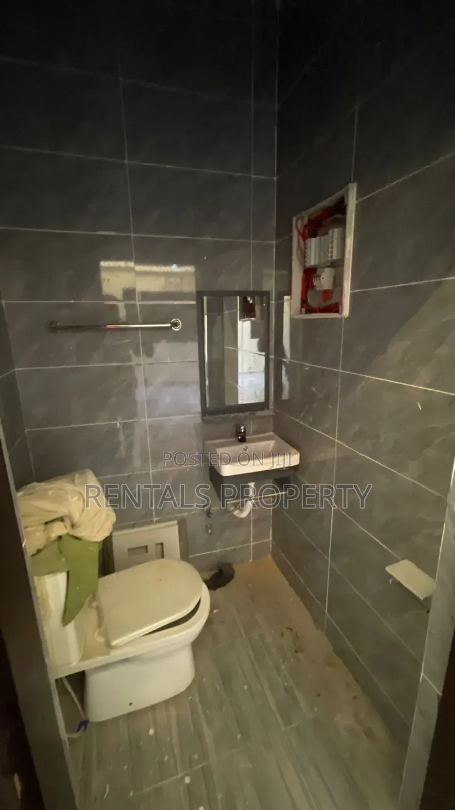 2bdrm Block of Flats in Oyibi for rent