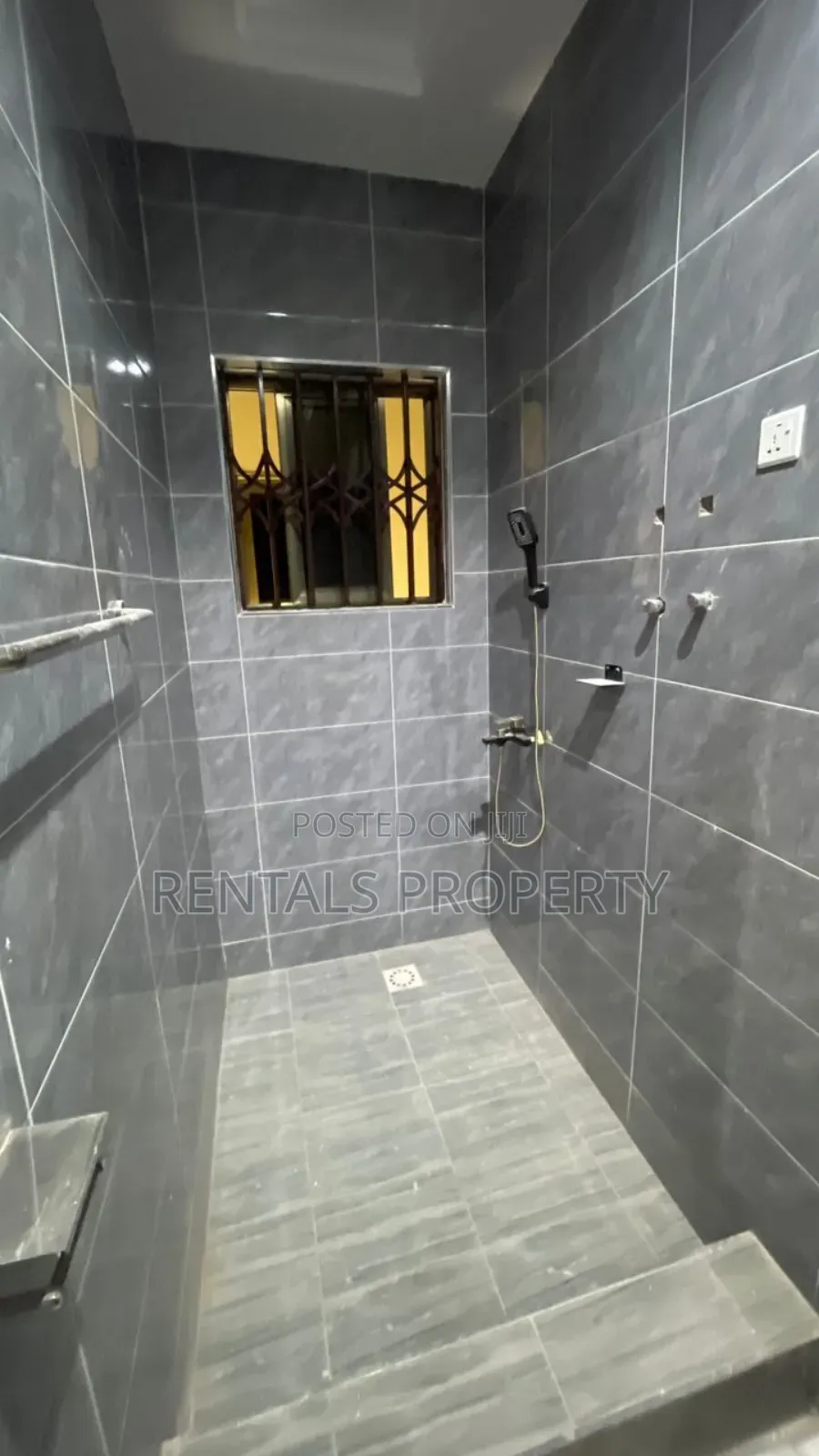 2bdrm Block of Flats in Oyibi for rent