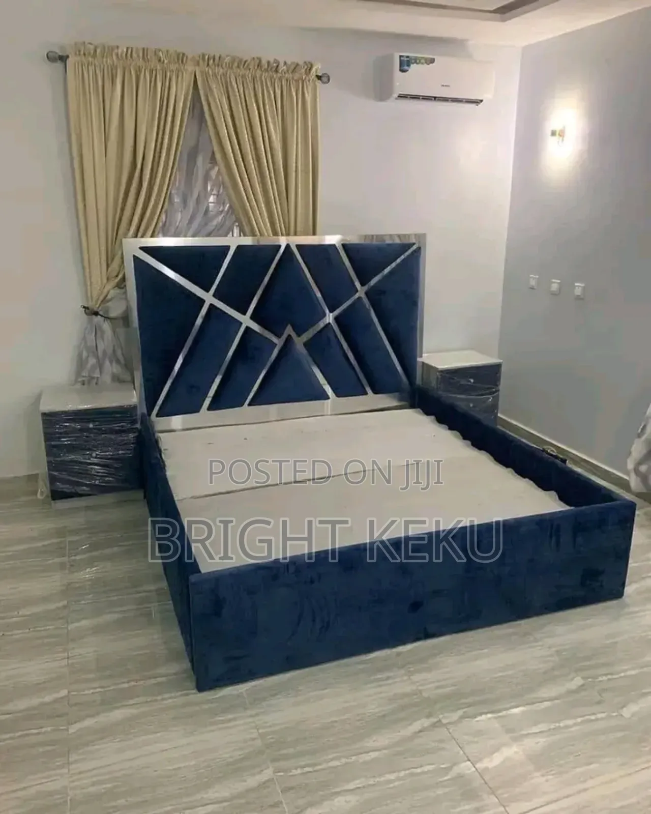 Queen Size With Side Drawers