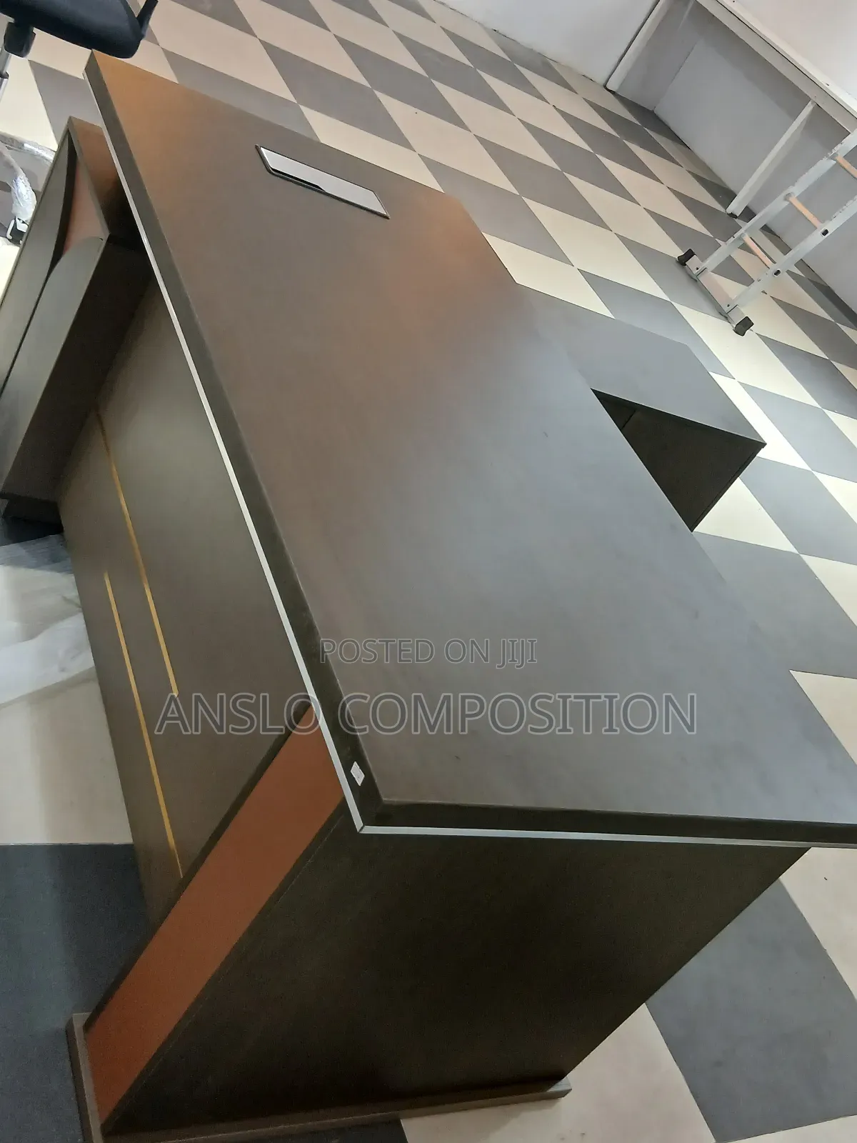 Executive 1.8 Office Table