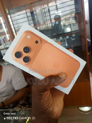 New Apple iPhone 17 Pro Max 256 GB Gold