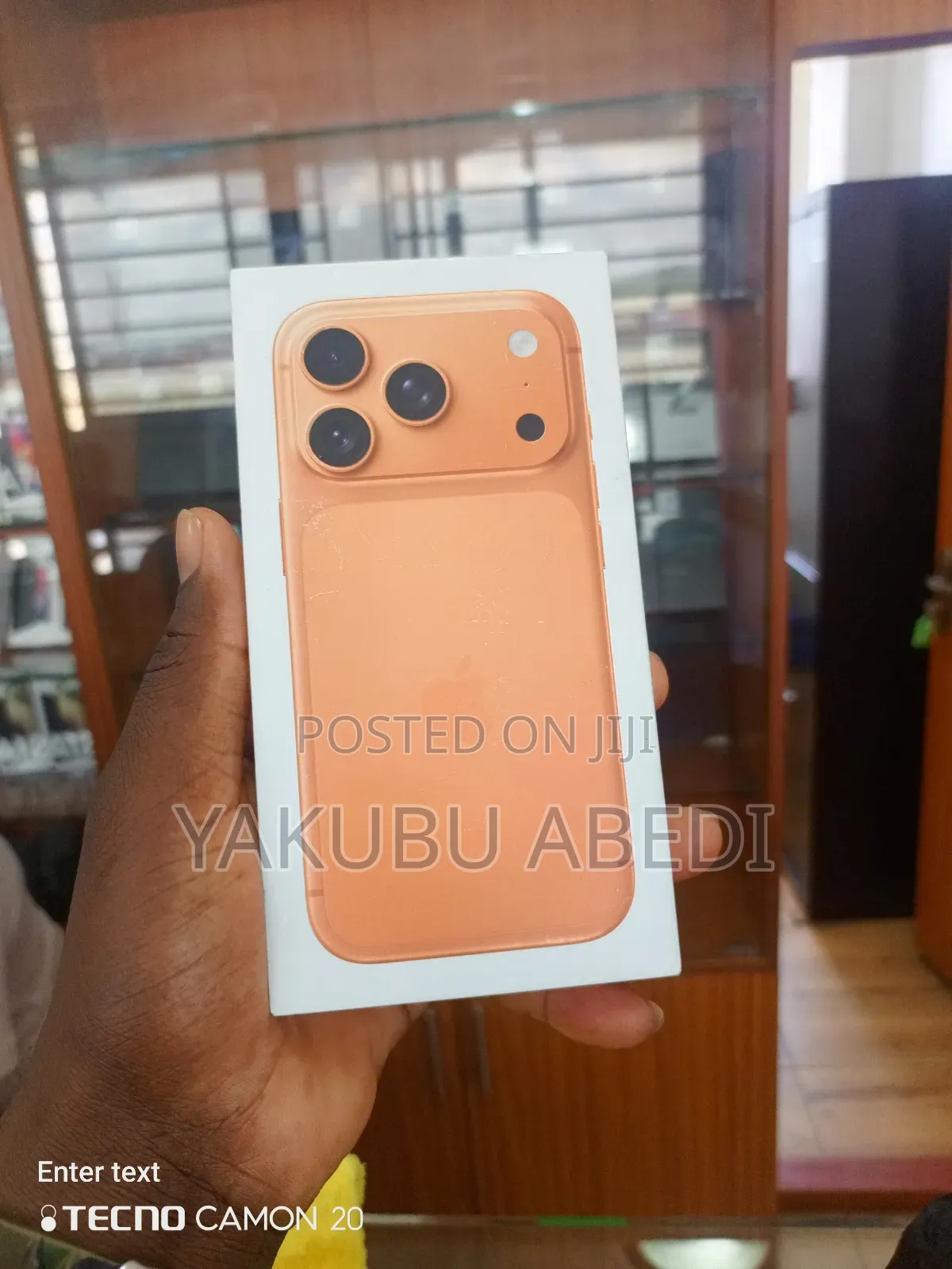 New Apple iPhone 17 Pro Max 256 GB Gold
