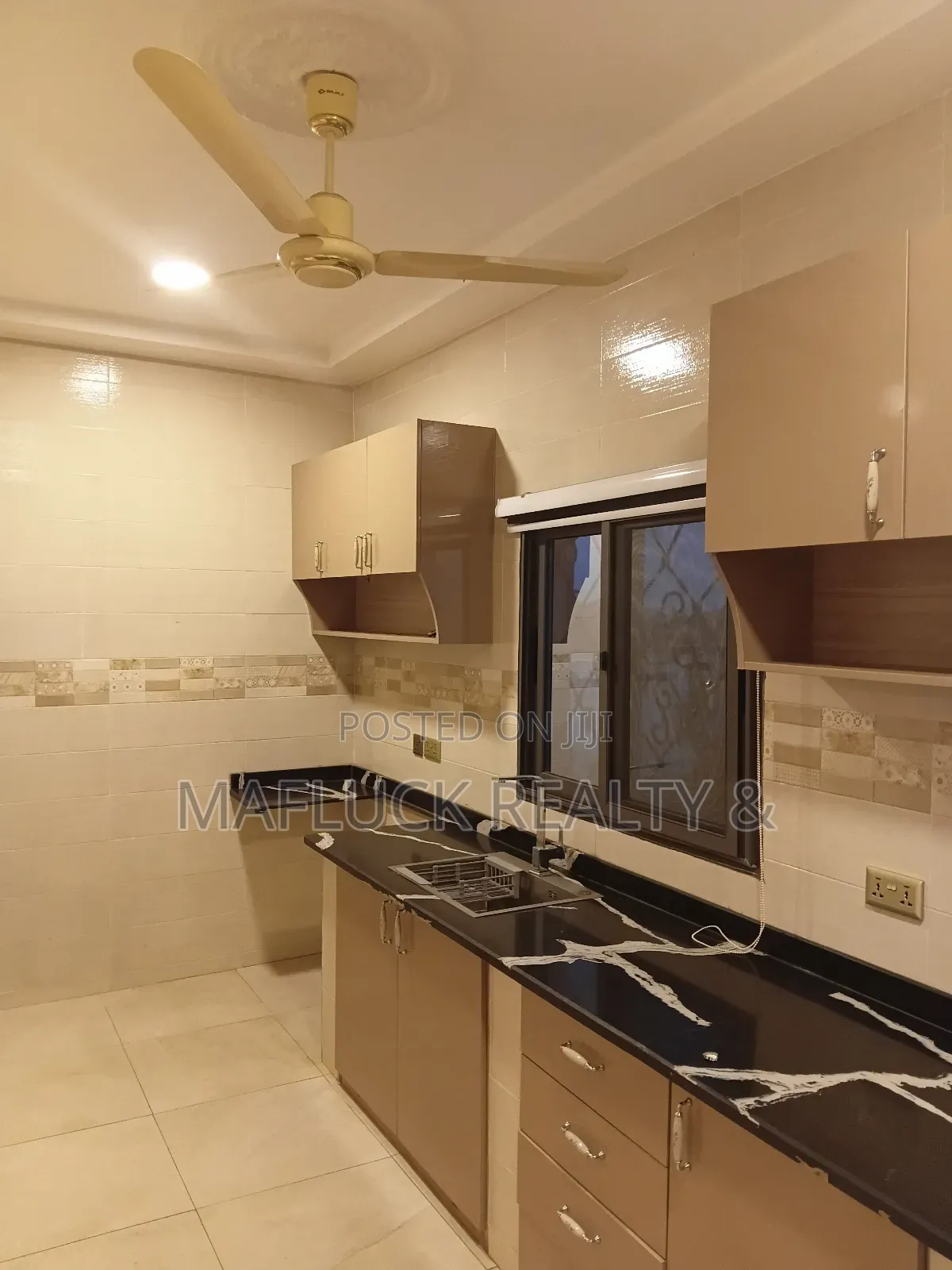 2bdrm Apartment in Lakeside Estate for rent
